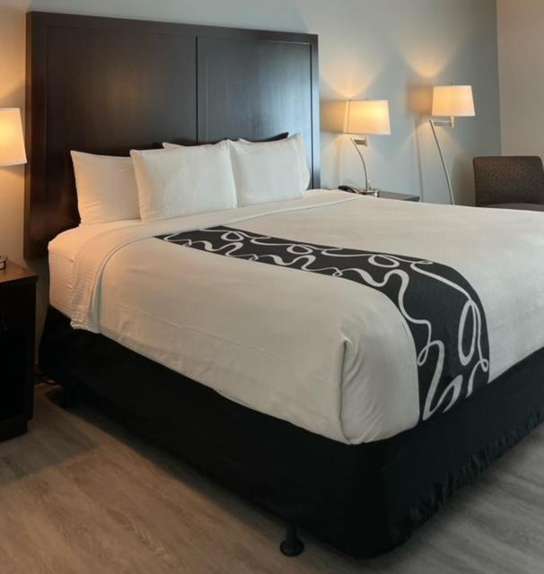 La Quinta Inn By Wyndham Lynnwood Ngoại thất bức ảnh