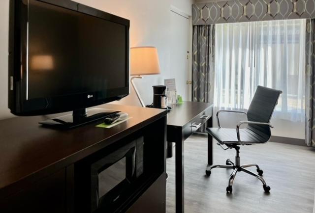 La Quinta Inn By Wyndham Lynnwood Ngoại thất bức ảnh