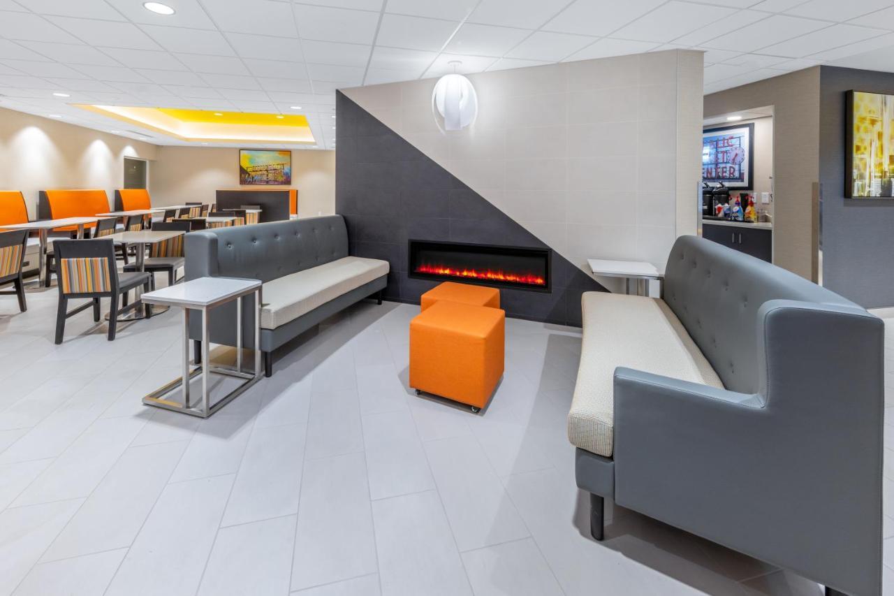 La Quinta Inn By Wyndham Lynnwood Ngoại thất bức ảnh