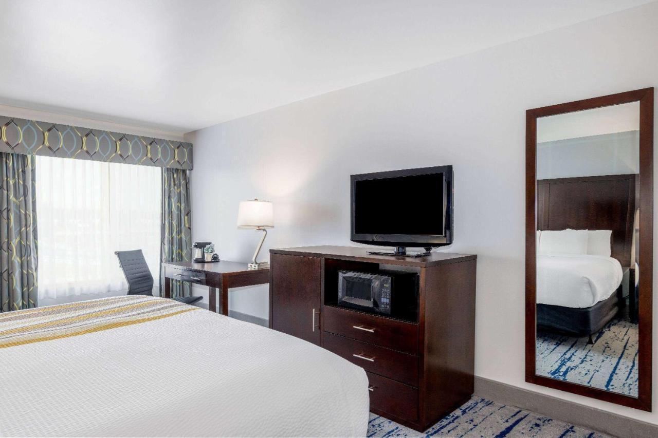 La Quinta Inn By Wyndham Lynnwood Ngoại thất bức ảnh